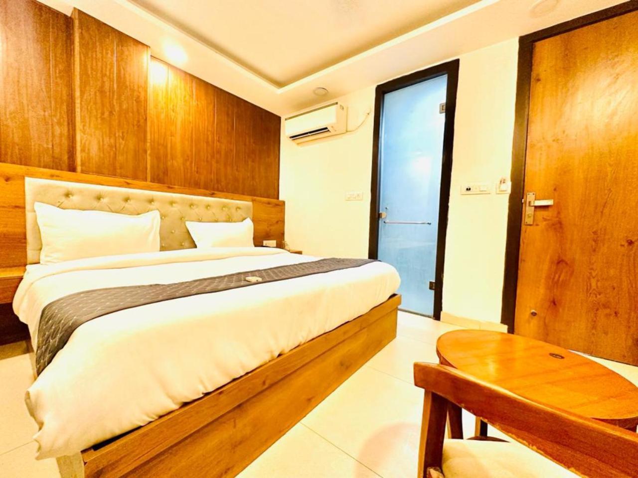 Hotel Qubic Near Igi Delhi Airport Nowe Delhi Zewnętrze zdjęcie